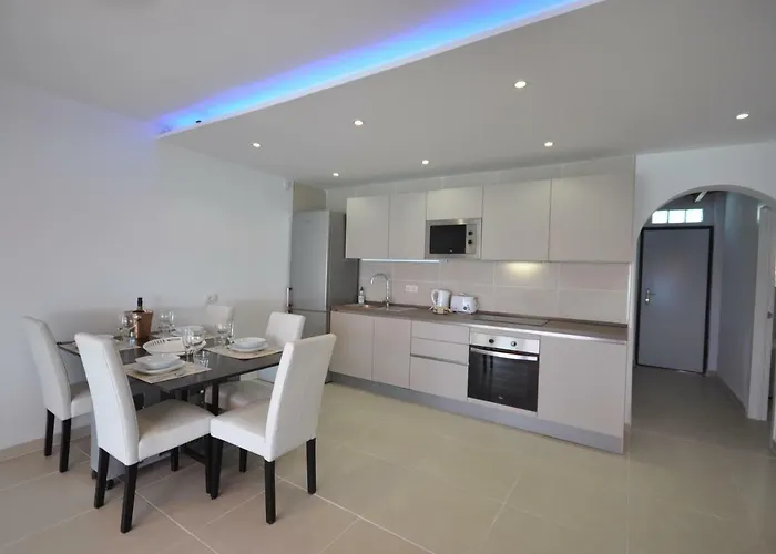 아파트 Vistas Sunset Sea View 아로나